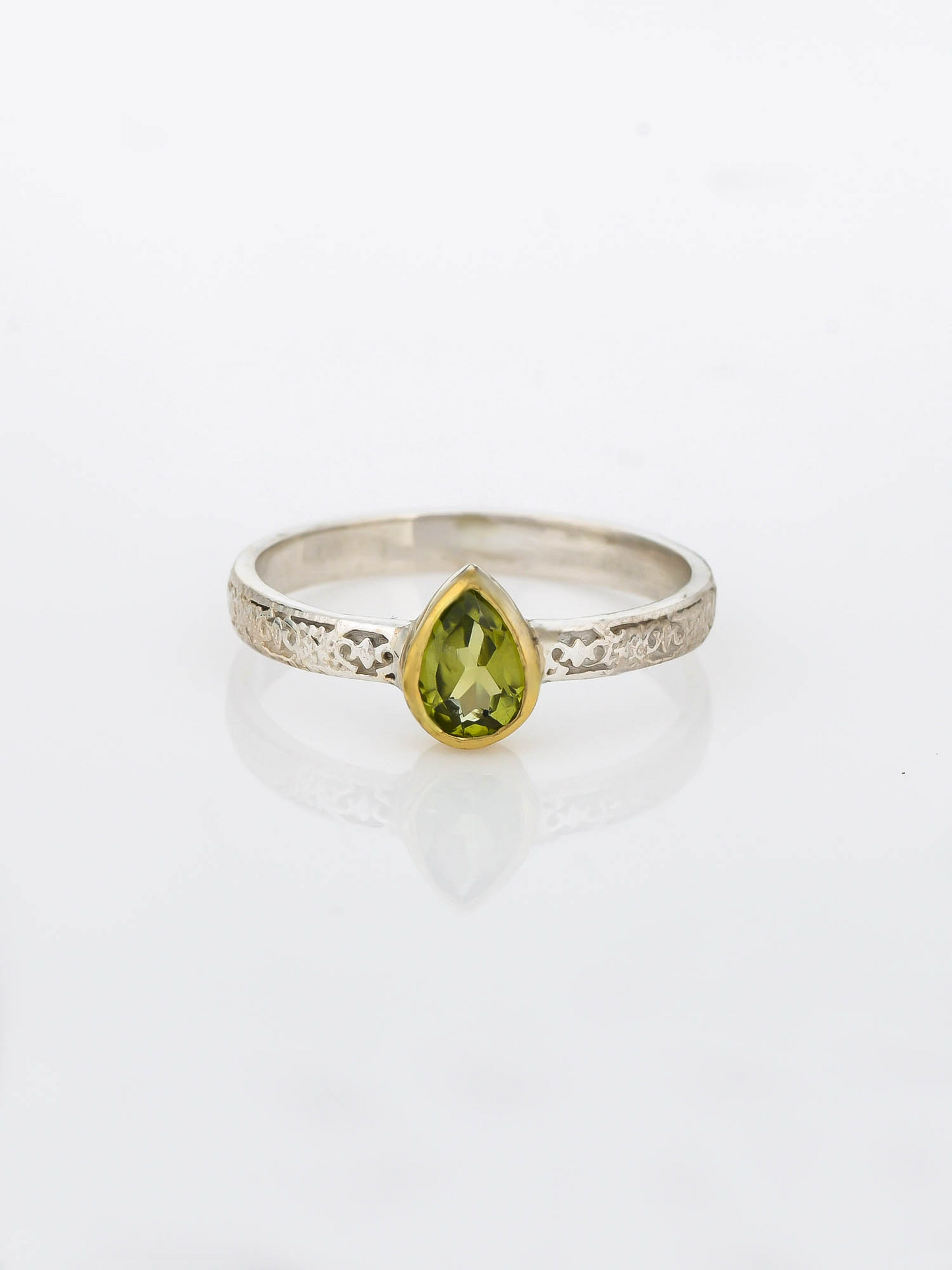 Auric Teardrop peridot