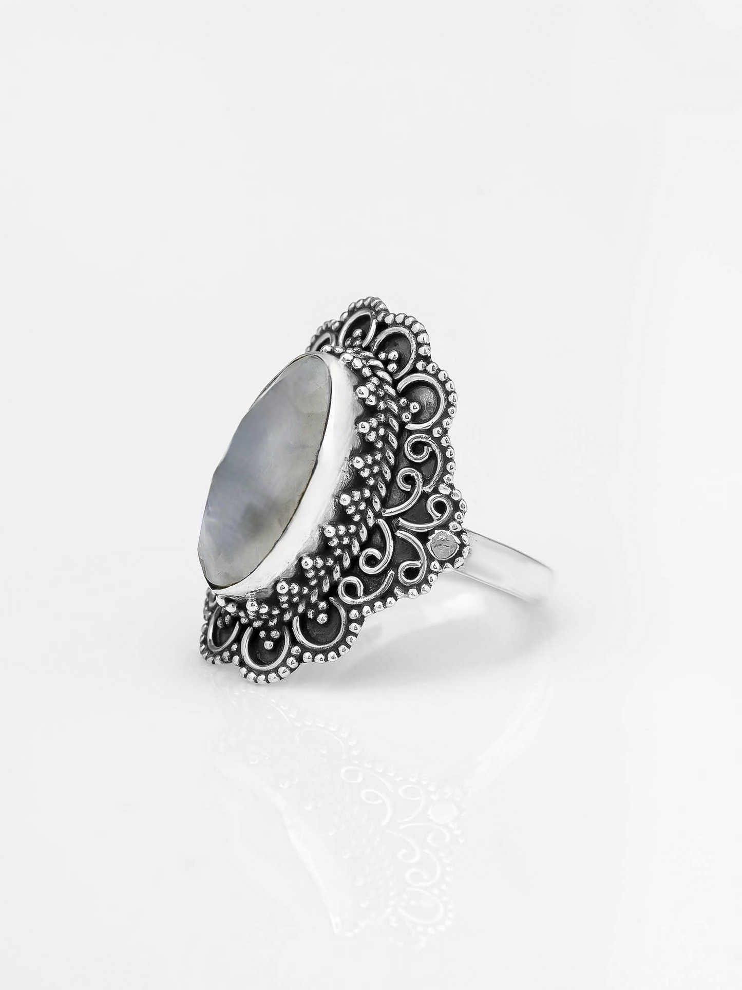 Mystic Flora Ring RAINBOW MOONSTONE