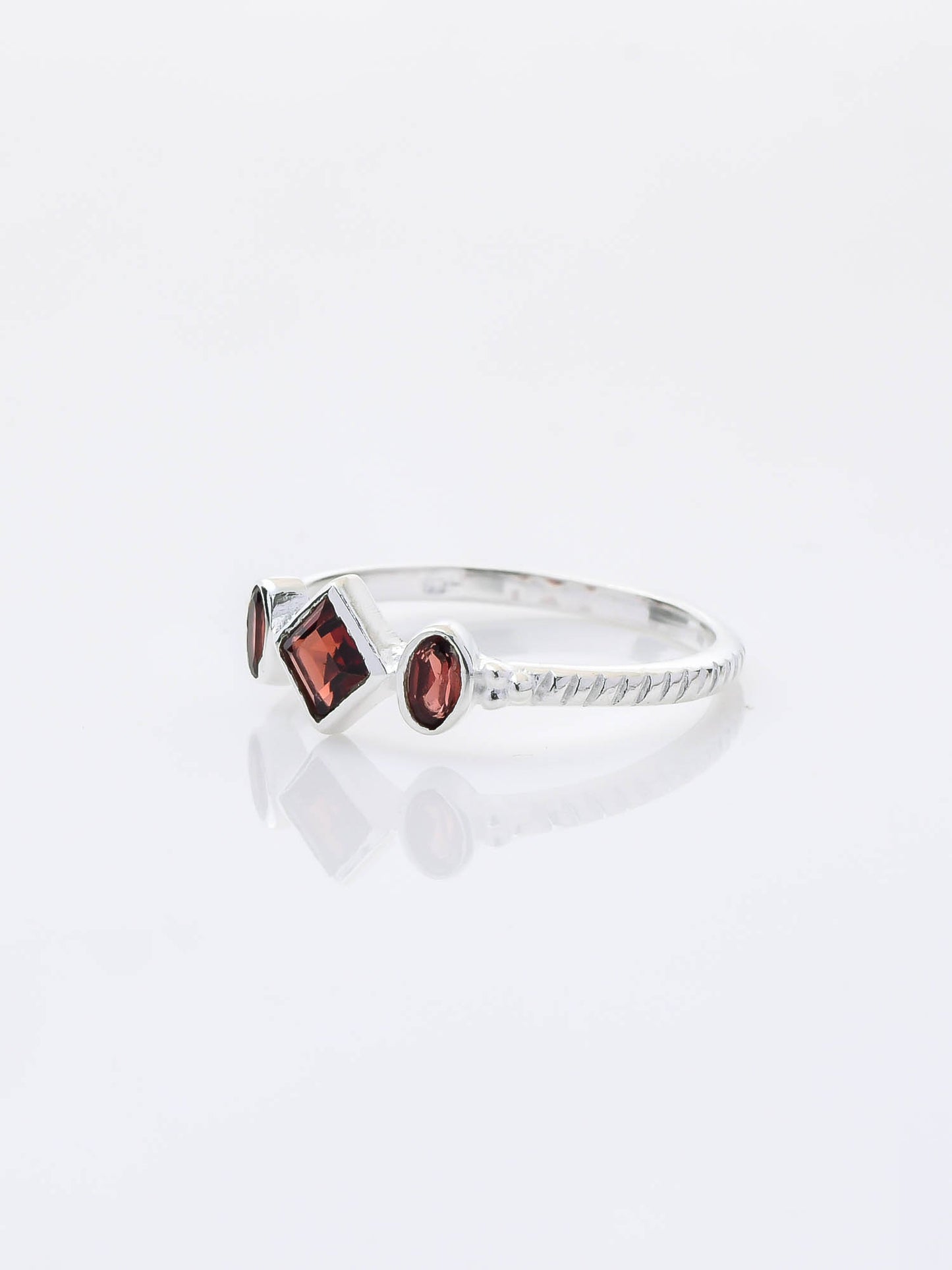 Silver Trillium Ring GARNET