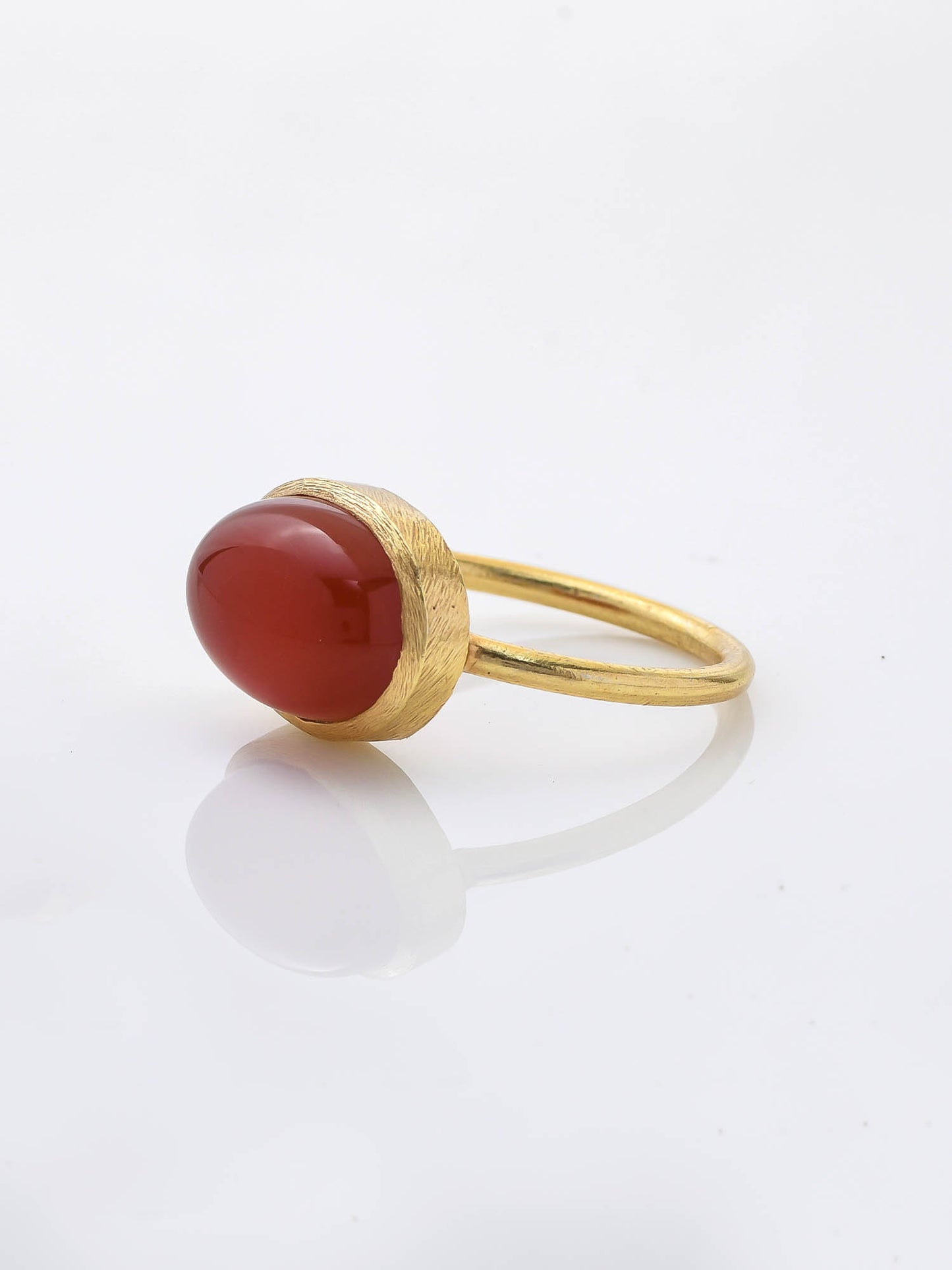 Serene Oval CARNELIAN