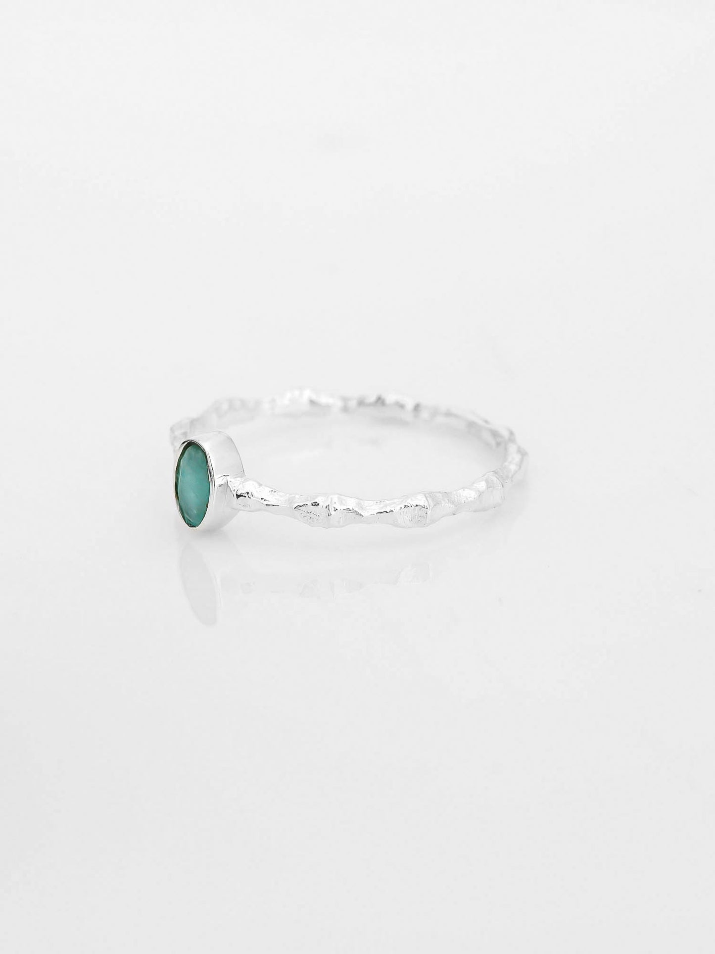 Hammered Oval Ring AMAZONITE