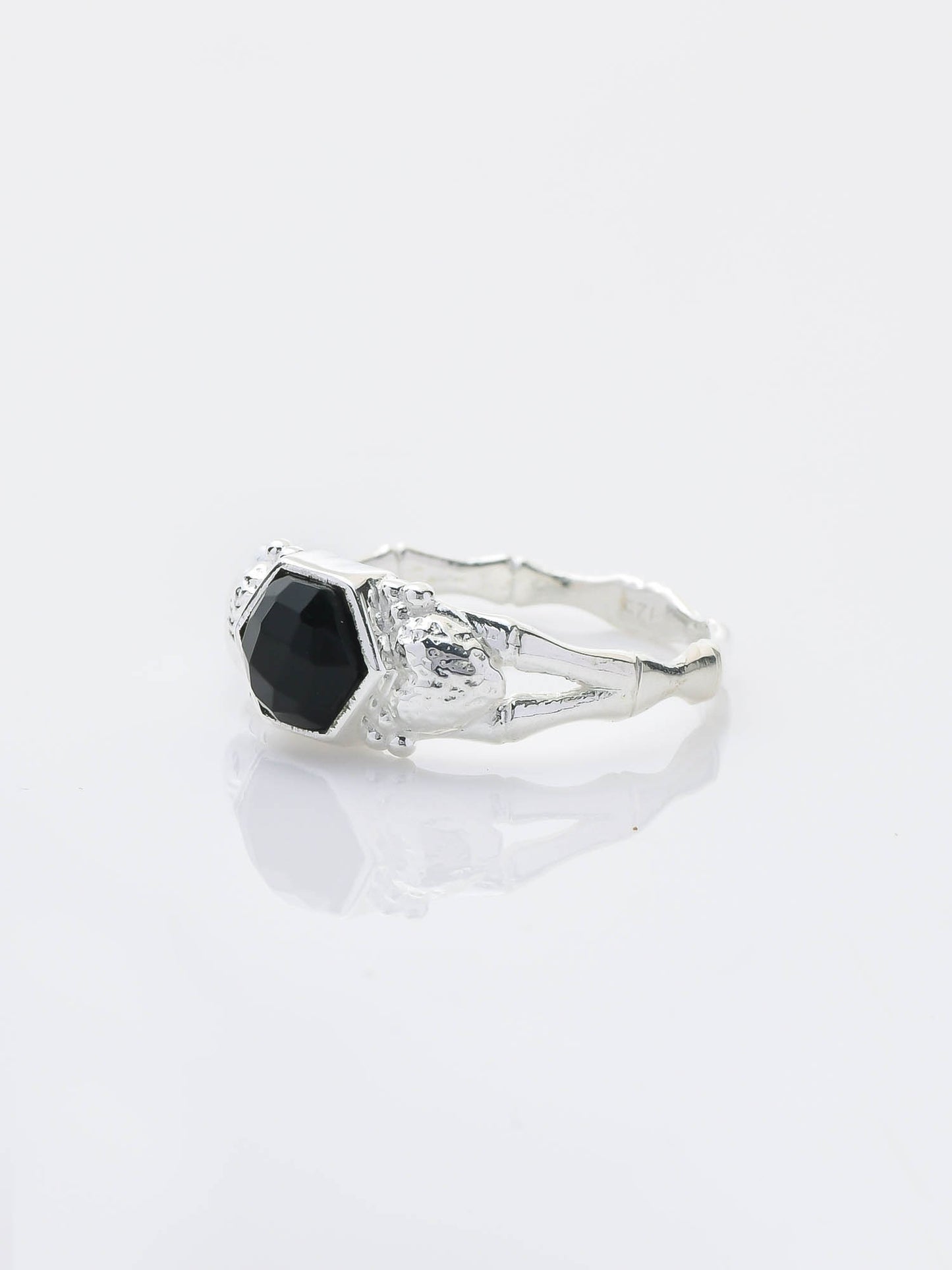 HexaGlow BLACK ONYX