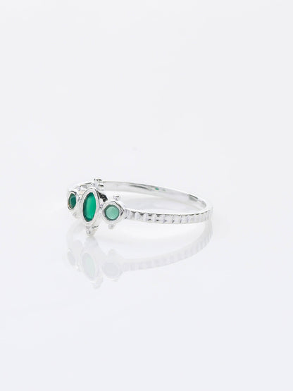 Petite Treasure GREEN ONYX