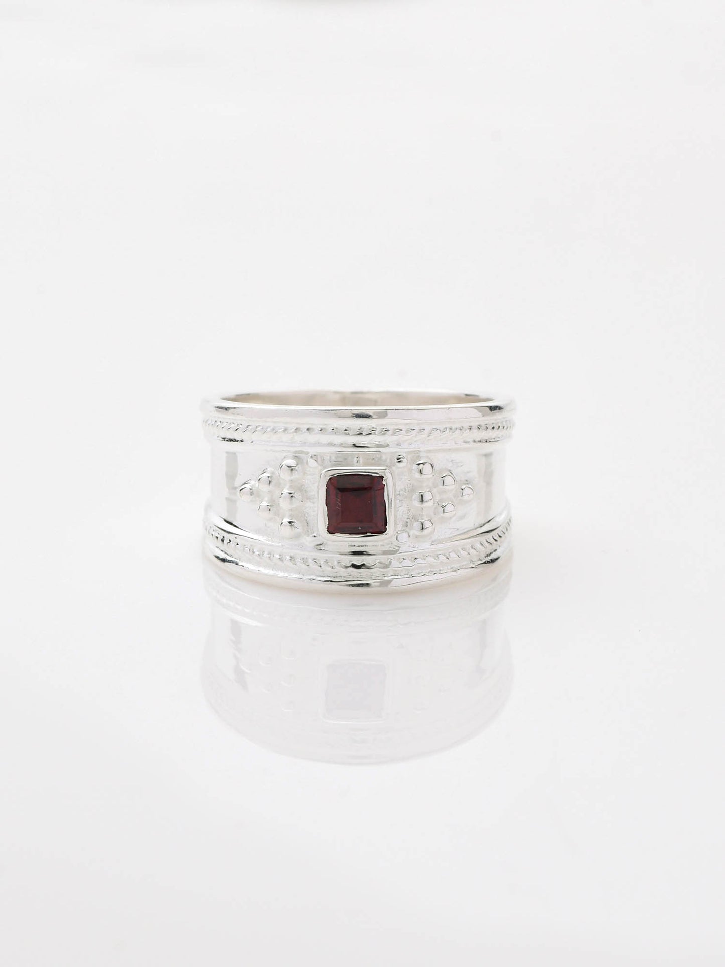 Grand Facet GARNET