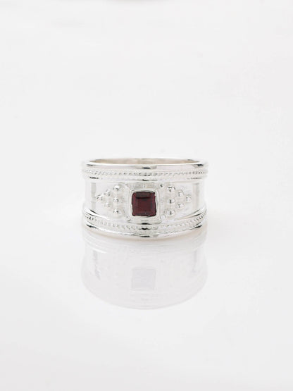 Grand Facet GARNET