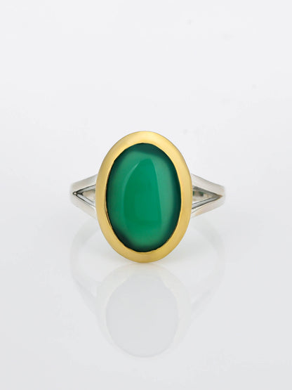 Oval Splendor GREEN ONYX